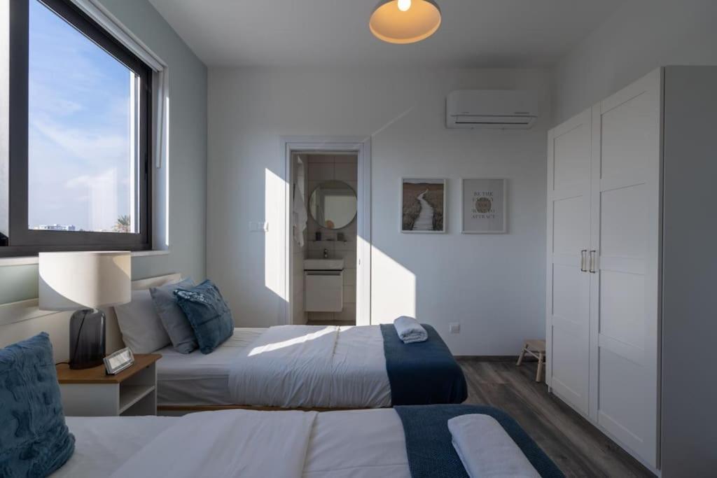 Thalassa 2-Bedroom Apartment In Larnaca Buitenkant foto