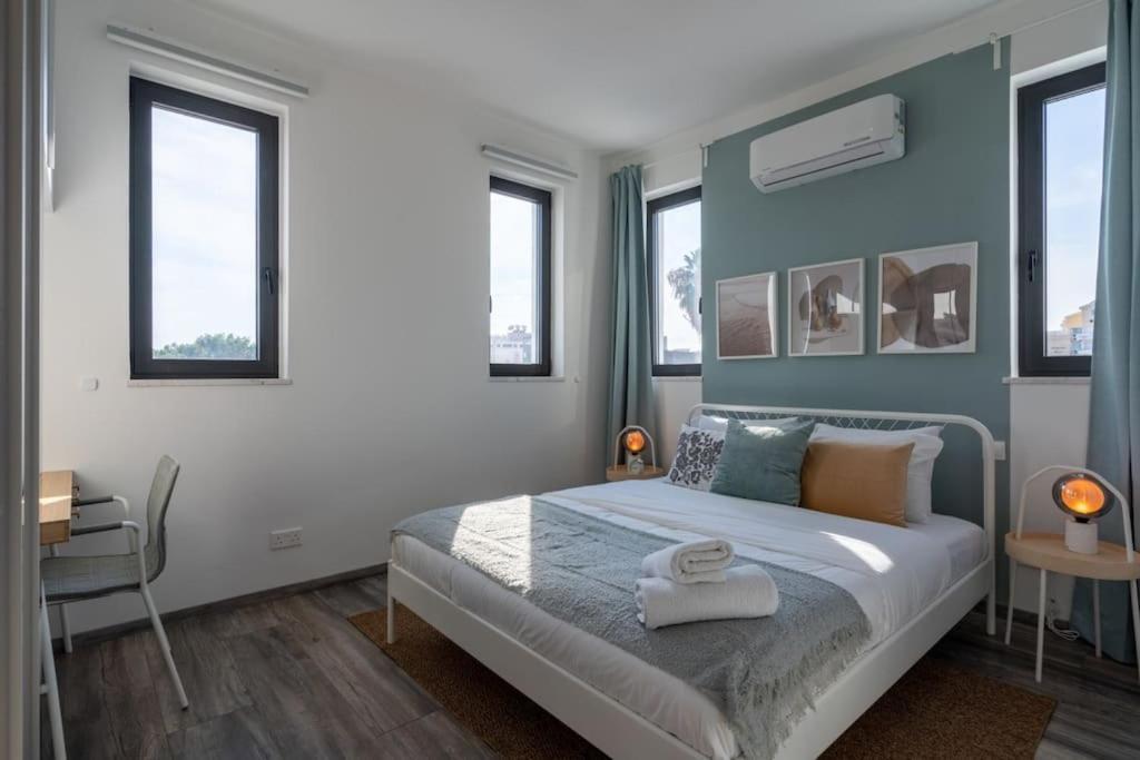 Thalassa 2-Bedroom Apartment In Larnaca Buitenkant foto