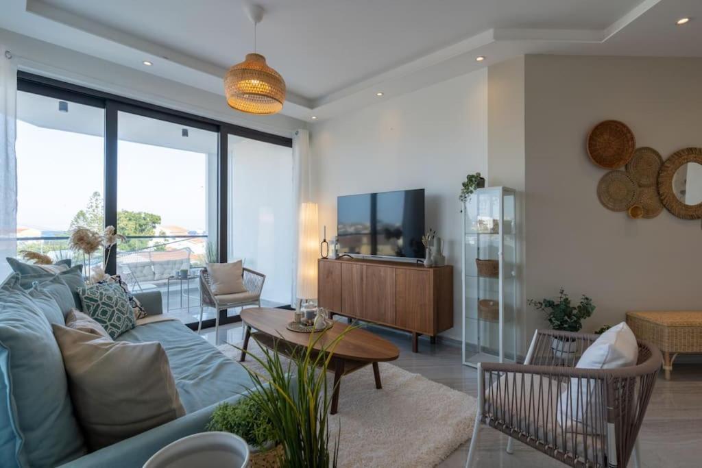 Thalassa 2-Bedroom Apartment In Larnaca Buitenkant foto
