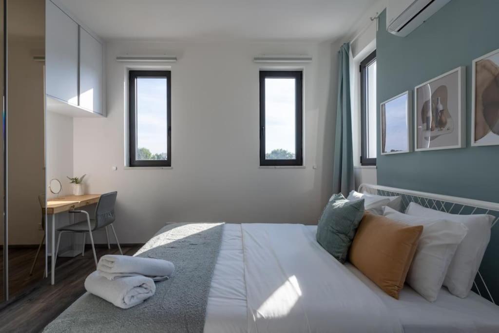 Thalassa 2-Bedroom Apartment In Larnaca Buitenkant foto