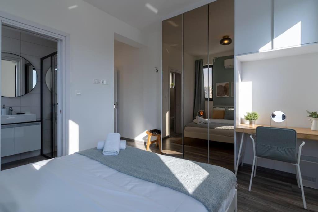Thalassa 2-Bedroom Apartment In Larnaca Buitenkant foto